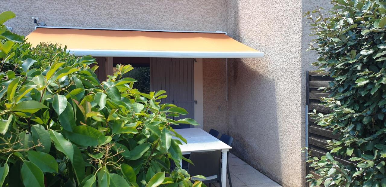 Maison Climatisee Avec Piscine Chauffee 칼비송 외부 사진